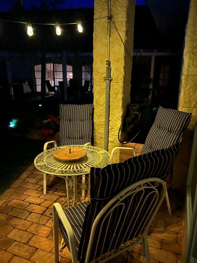 Monpe Apartmanik S Atmosferou Komarno Bagian luar foto