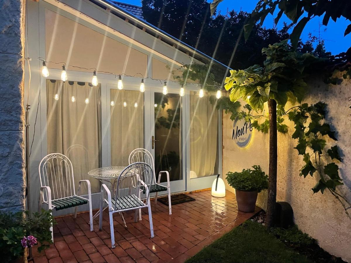 Monpe Apartmanik S Atmosferou Komarno Bagian luar foto